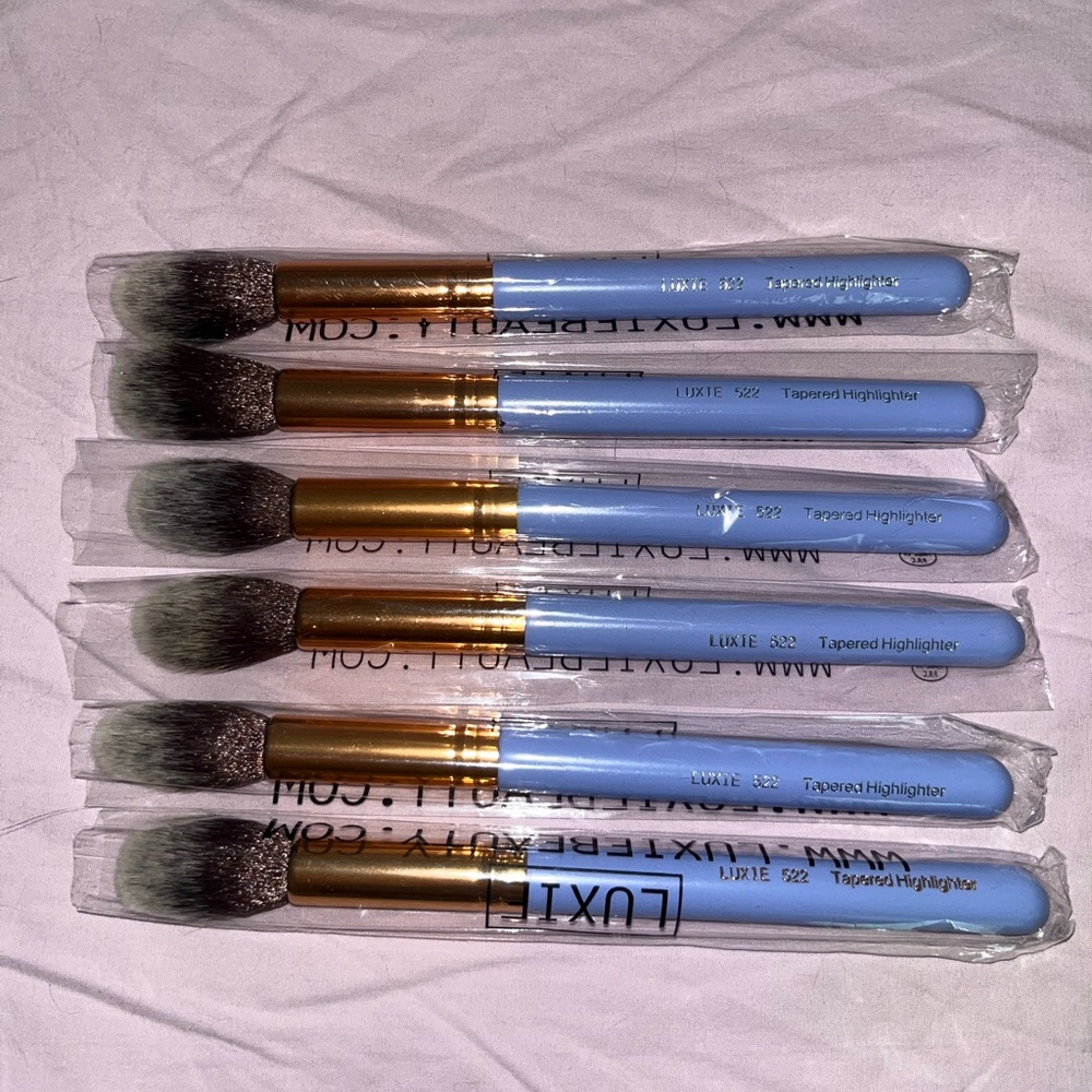 SIX Luxie 522 Tapered Highlighter Brushes